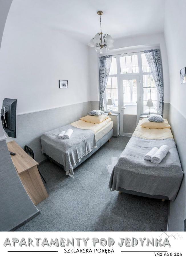 Apartamenty Pod Jedynka - Jednosci Narodowej 3/1 シクラルスカ・ポレンバ エクステリア 写真